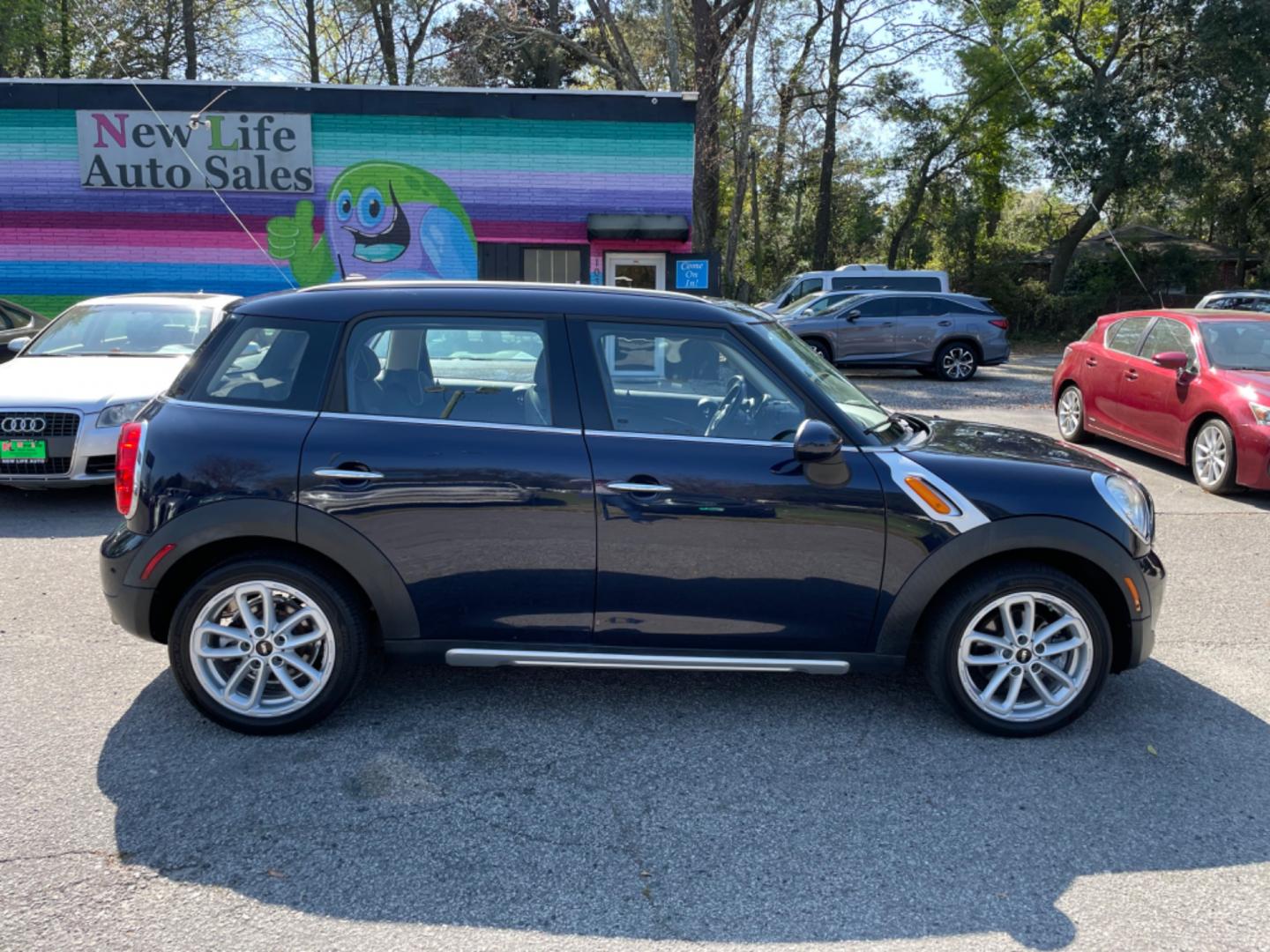 2015 BLUE MINI COUNTRYMAN COOPER (WMWZB3C55FW) with an 1.6L engine, Automatic transmission, located at 5103 Dorchester Rd., Charleston, SC, 29418-5607, (843) 767-1122, 36.245171, -115.228050 - Photo#7